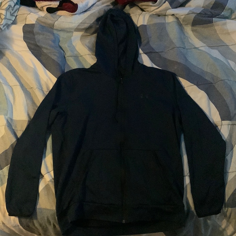 Under Armour zip-up mens size large.